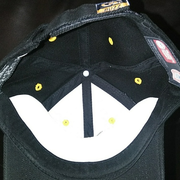 Hat - Picture 3 of 3